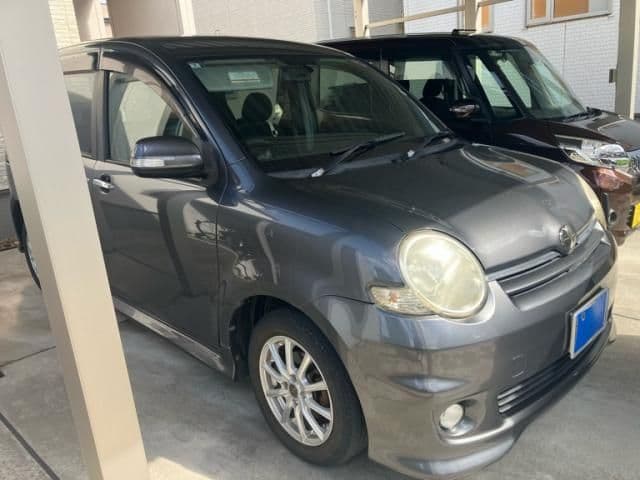 Car image 1