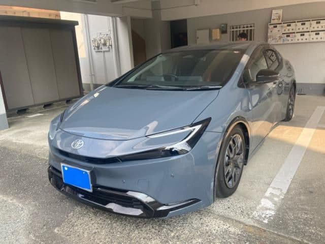 TOYOTA PRIUS