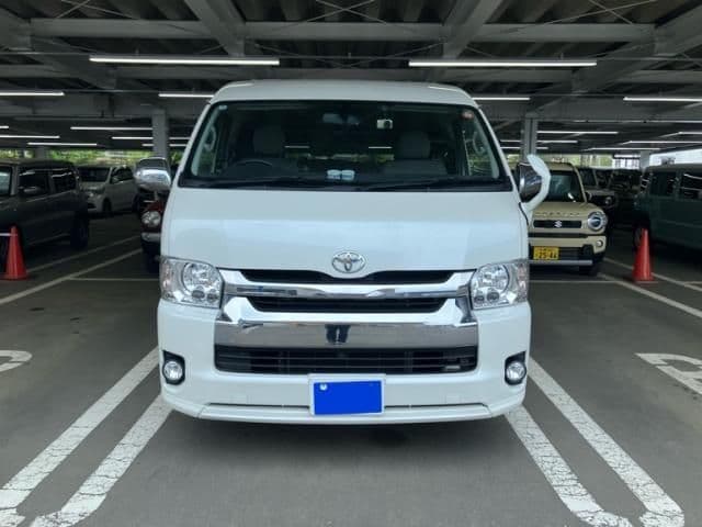 TOYOTA HIACE wagon 4WD