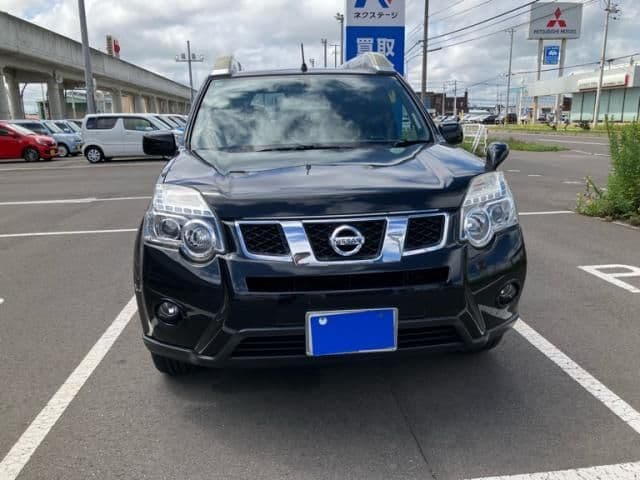 NISSAN