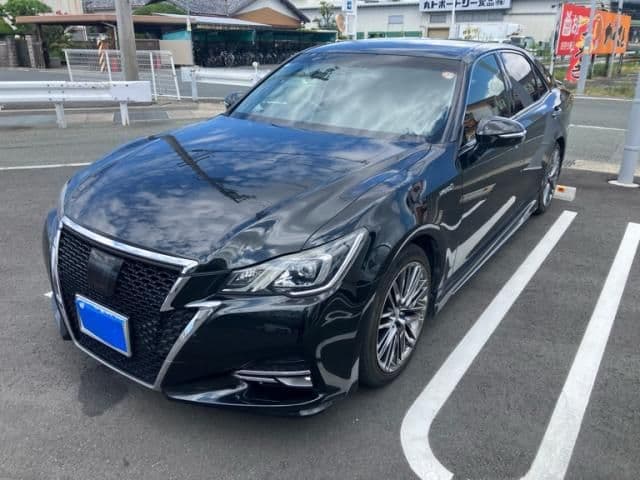 TOYOTA CROWN sedan hybrid