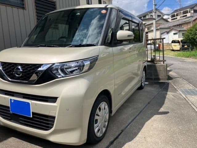 NISSAN