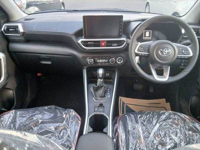 Car thumbnail 3