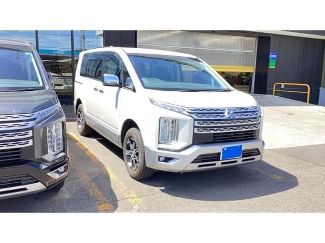 MITSUBISHI DELICA D:5 4WD