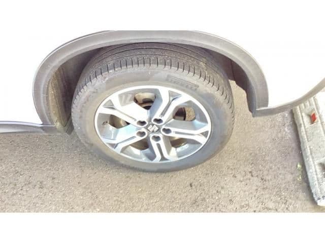 Car thumbnail 3
