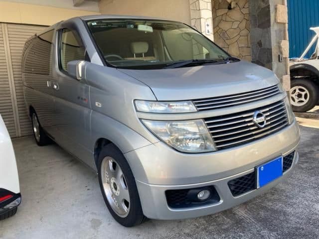 NISSAN ELGRAND