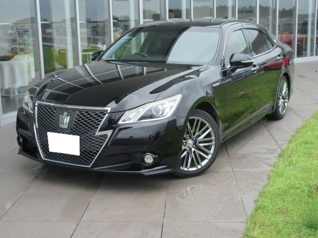 TOYOTA CROWN sedan hybrid