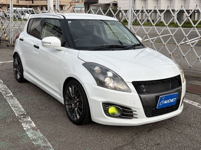 Car thumbnail 3