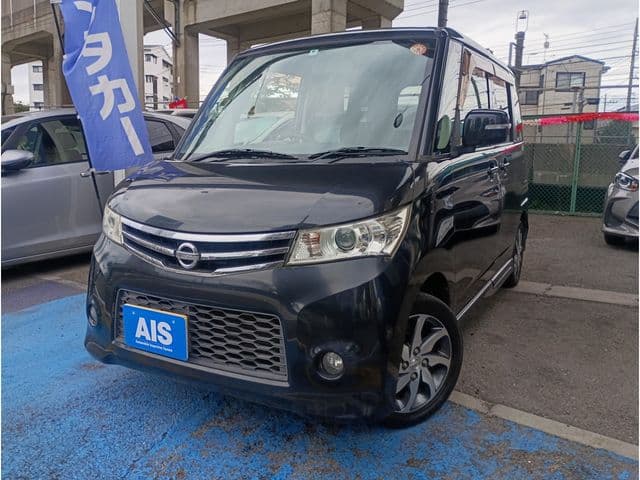 NISSAN ROOX