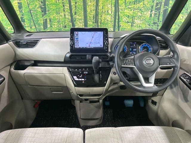 NISSAN