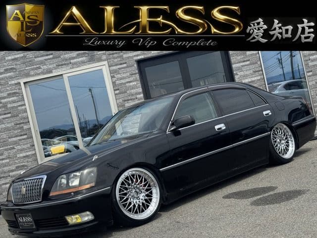 TOYOTA CROWN MAJESTA