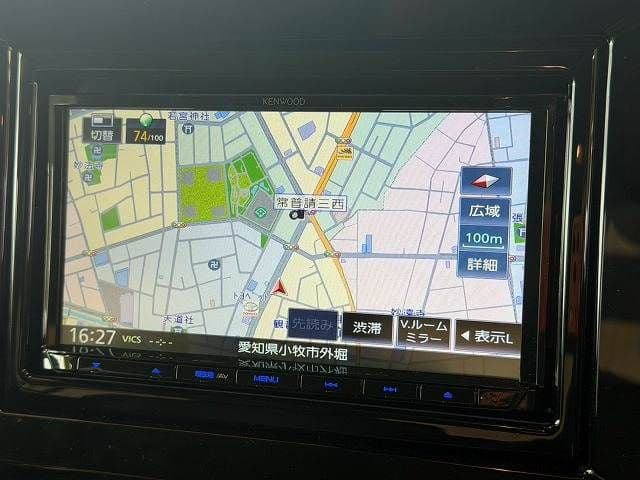 Car thumbnail 3