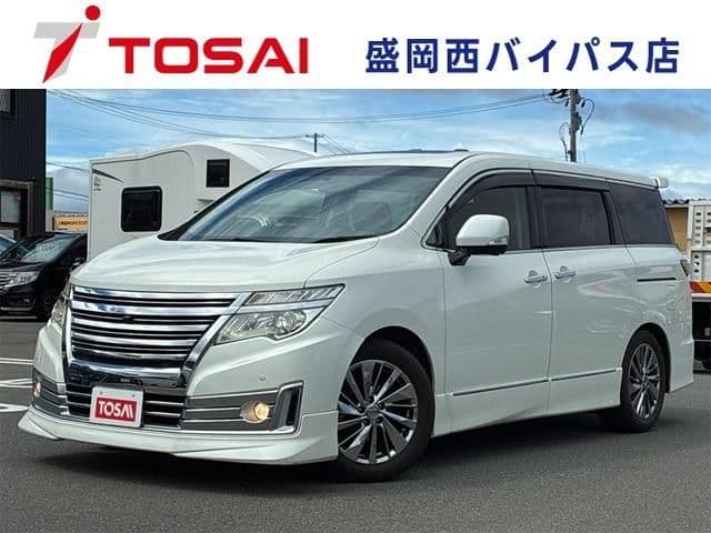 NISSAN ELGRAND  4WD
