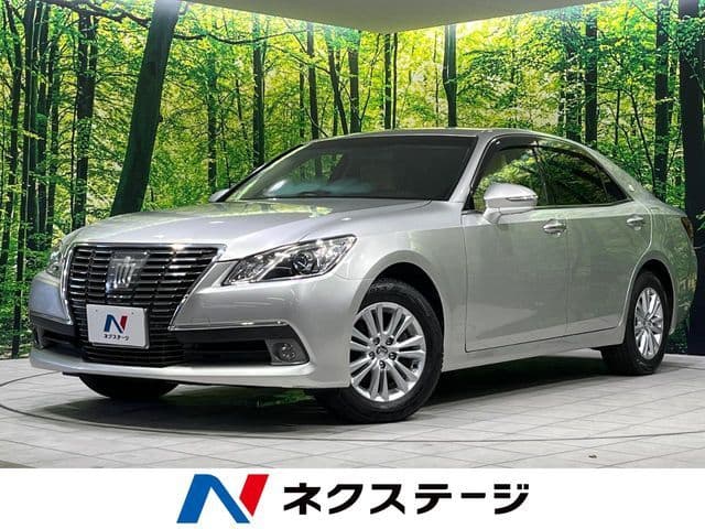 TOYOTA CROWN sedan 4WD
