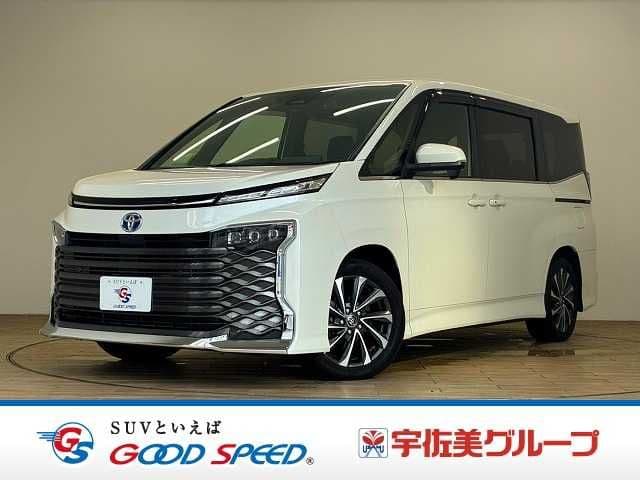 TOYOTA VOXY HYBRID