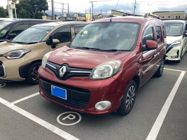 RENAULT