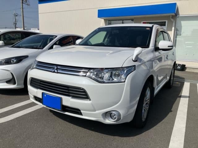 MITSUBISHI OUTLANDER PHEV