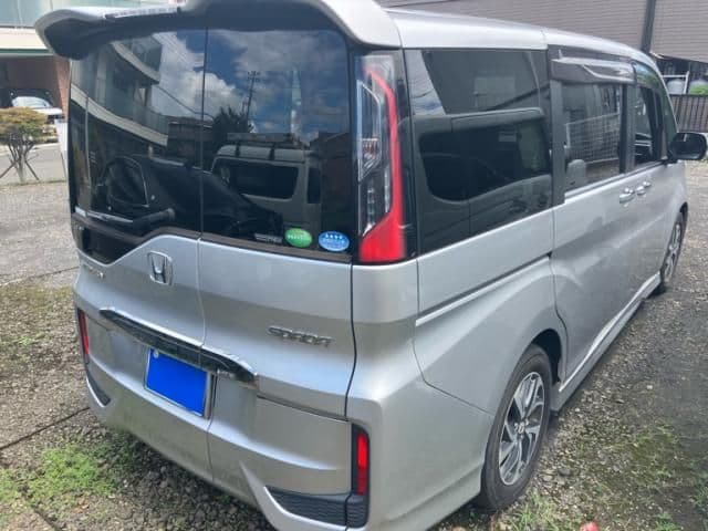 HONDA STEPWAGON SPADA