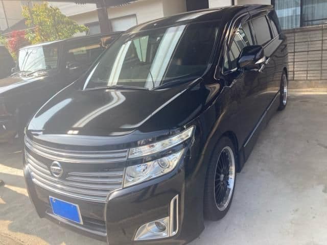 NISSAN ELGRAND