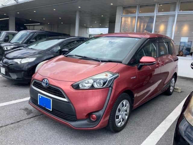 TOYOTA SIENTA HYBRID
