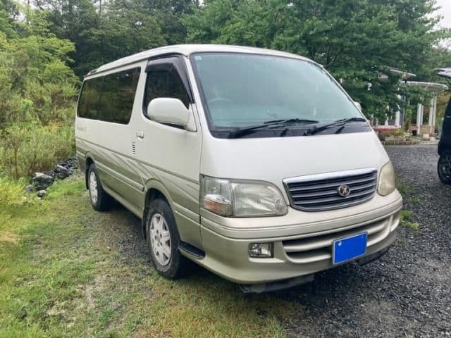 TOYOTA HIACE wagon