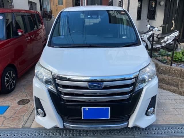 TOYOTA NOAH HYBRID