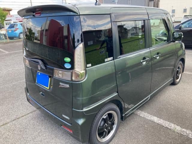 Car thumbnail 4