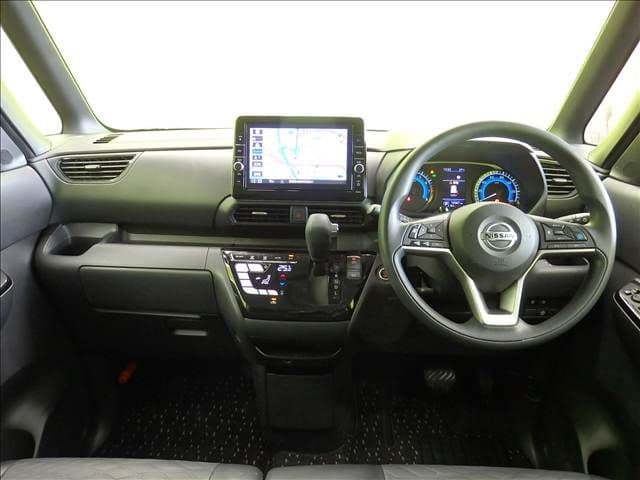 NISSAN