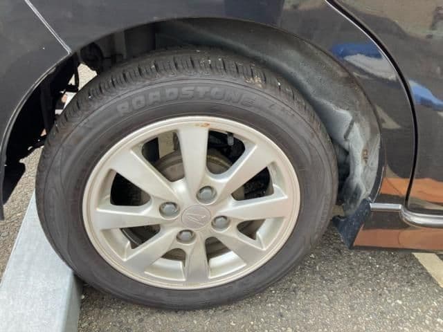 Car thumbnail 4