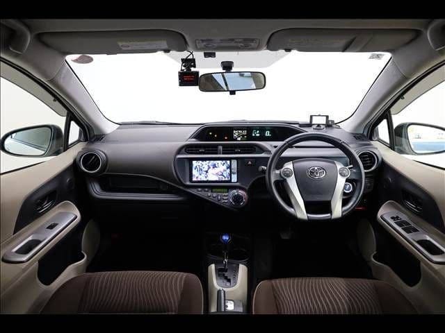 Car thumbnail 3