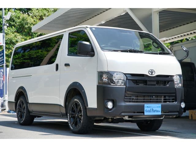 TOYOTA HIACE van 4WD