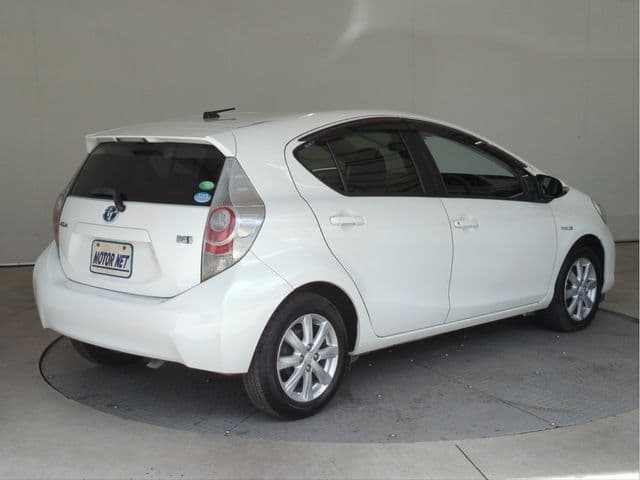 Car thumbnail 2