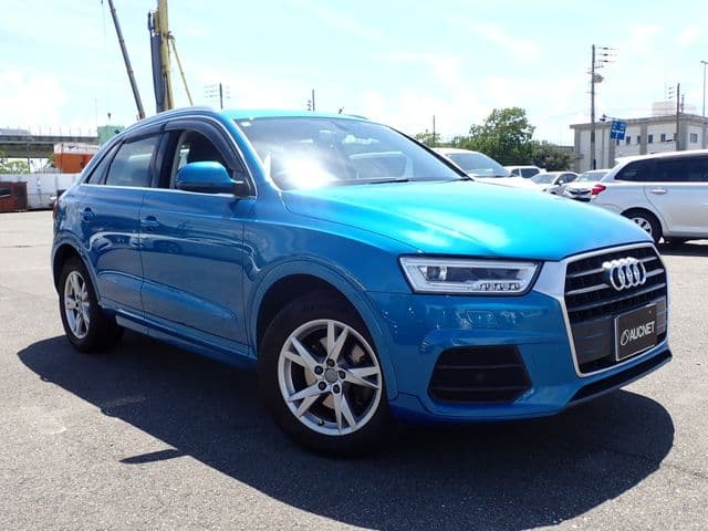 AUDI AUDI Q3
