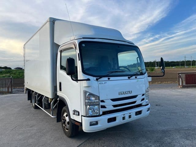 ISUZU
