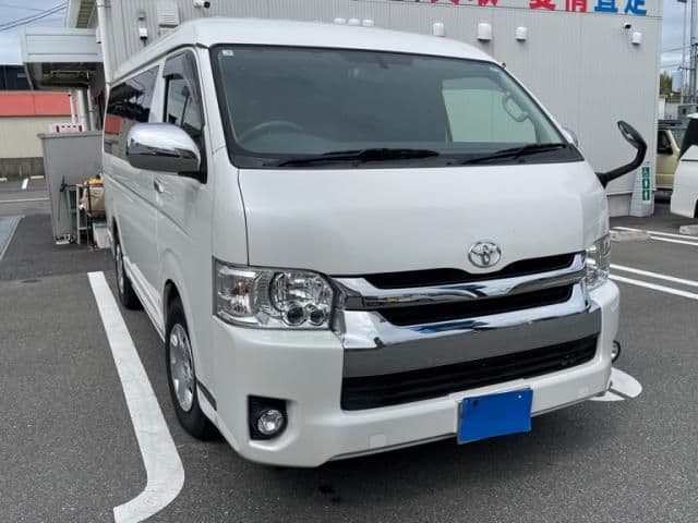 Car image 1