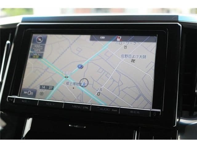 Car thumbnail 4