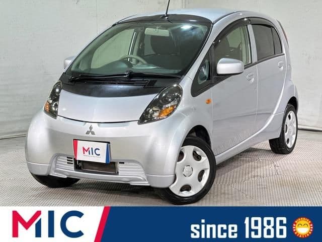 MITSUBISHI i