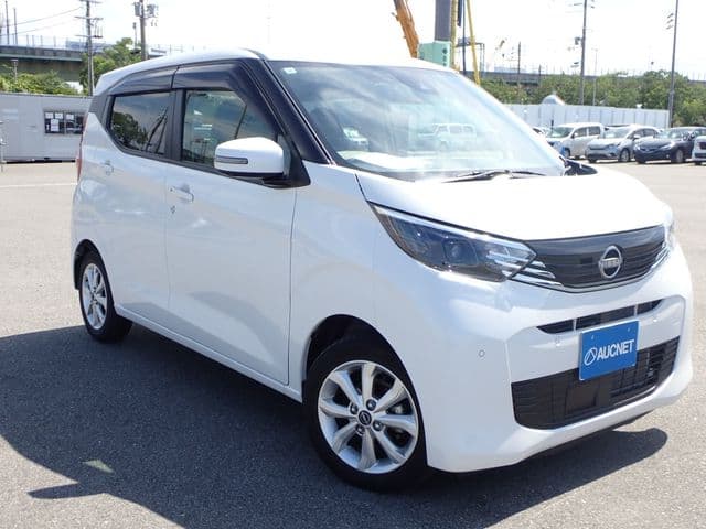 NISSAN