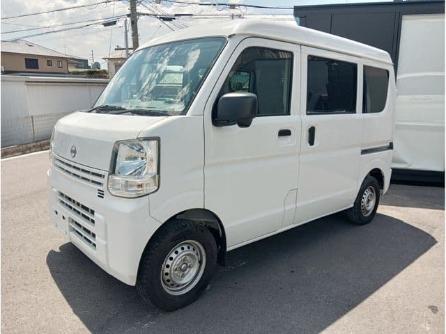 NISSAN NV100 CLIPPER