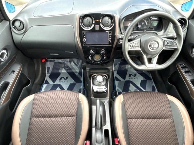 Car thumbnail 2