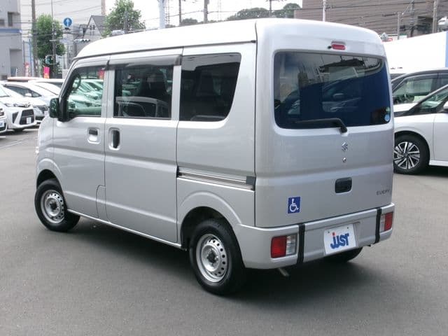 Car thumbnail 4