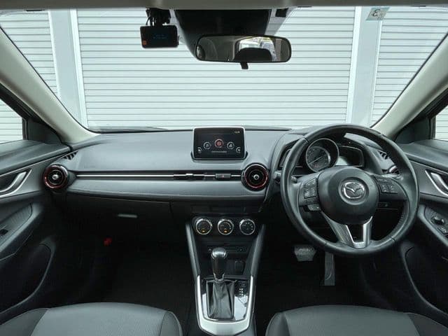 Car thumbnail 2