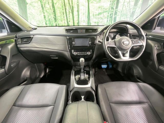 NISSAN