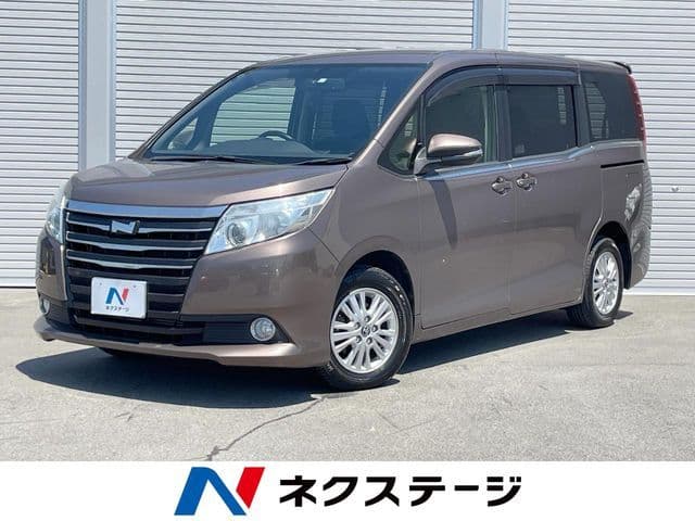 TOYOTA NOAH