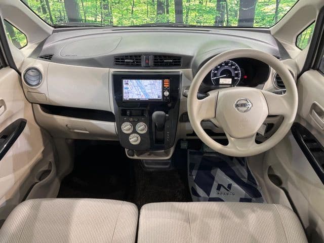 NISSAN