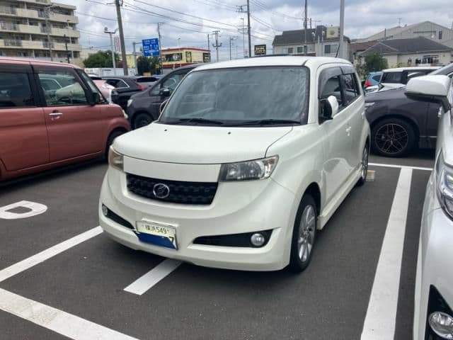 TOYOTA bB