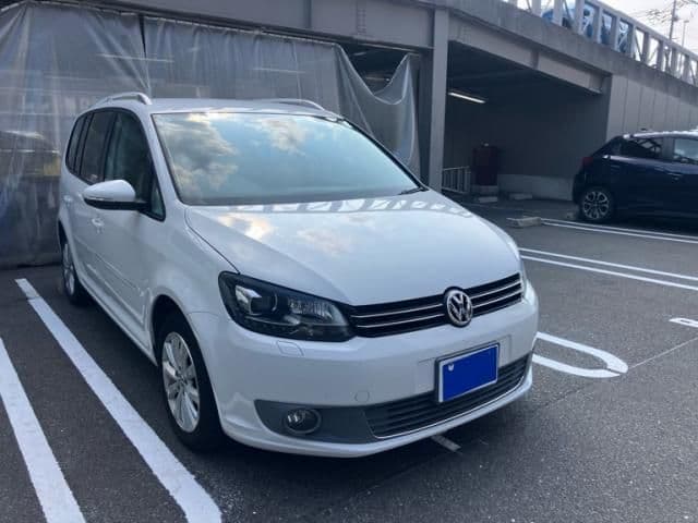 VOLKSWAGEN VOLKSWAGEN GOLF TOURAN