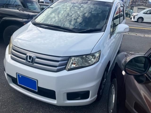 HONDA FREED Spike