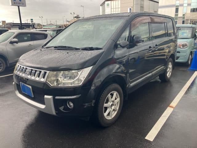 MITSUBISHI DELICA D:5 4WD