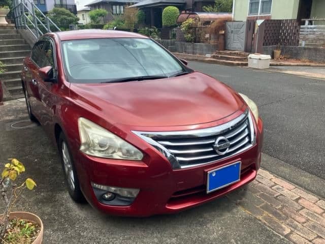 NISSAN